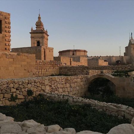 Apartamento Magic In The Heart Of Old Gozo Victoria Exterior foto